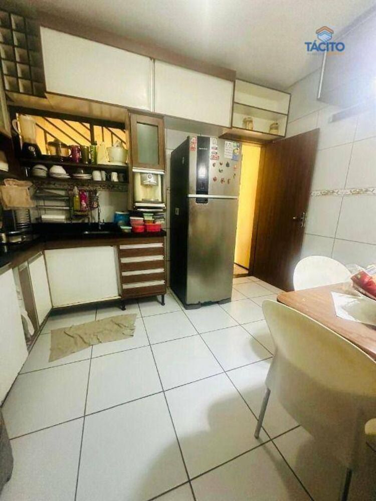 Casa, 4 quartos, 135 m² - Foto 8