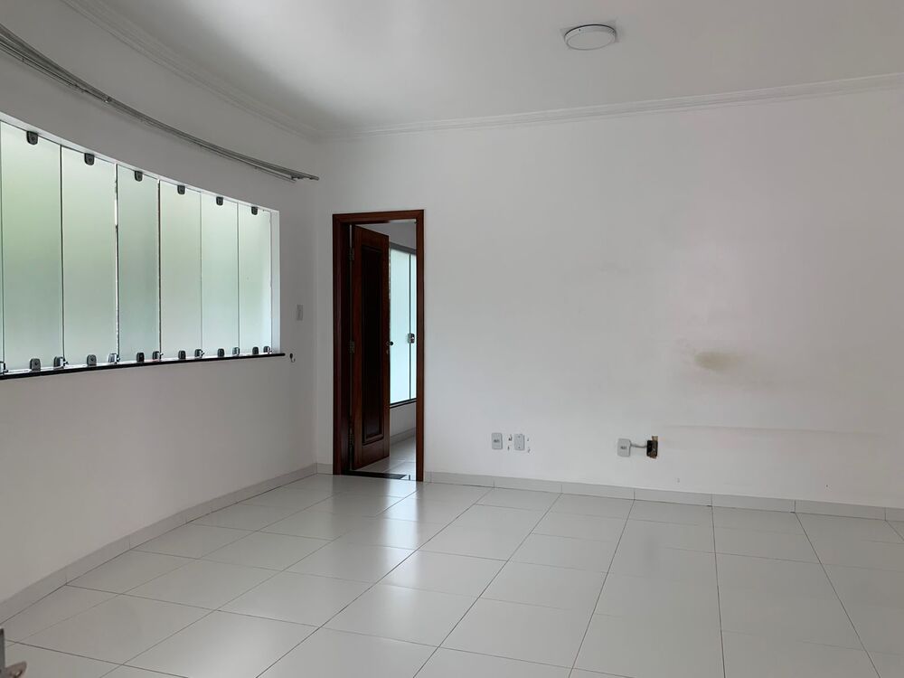 Casa de Condomínio para alugar com 4 quartos, 450m² - Foto 15