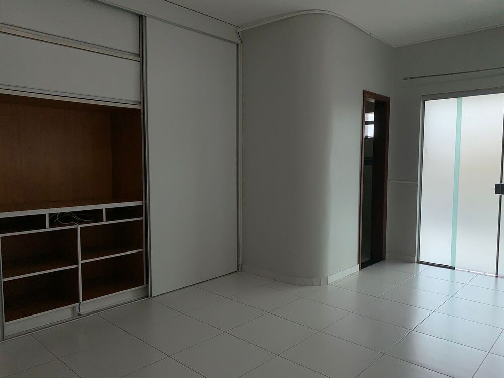 Casa de Condomínio para alugar com 4 quartos, 450m² - Foto 32