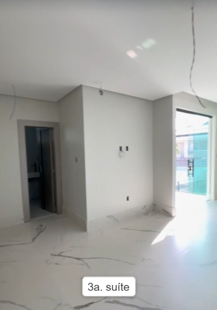 Casa de Condomínio à venda com 5 quartos, 1230m² - Foto 1