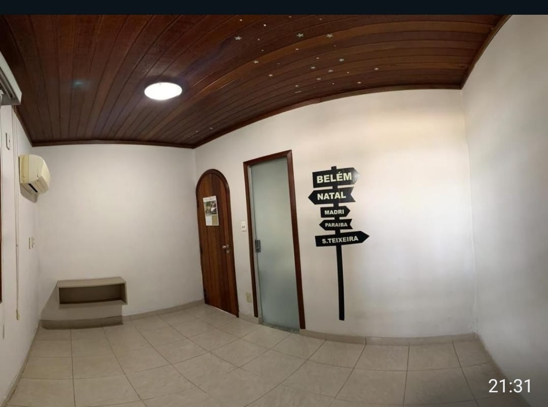 Casa de Condomínio à venda com 4 quartos, 180m² - Foto 2