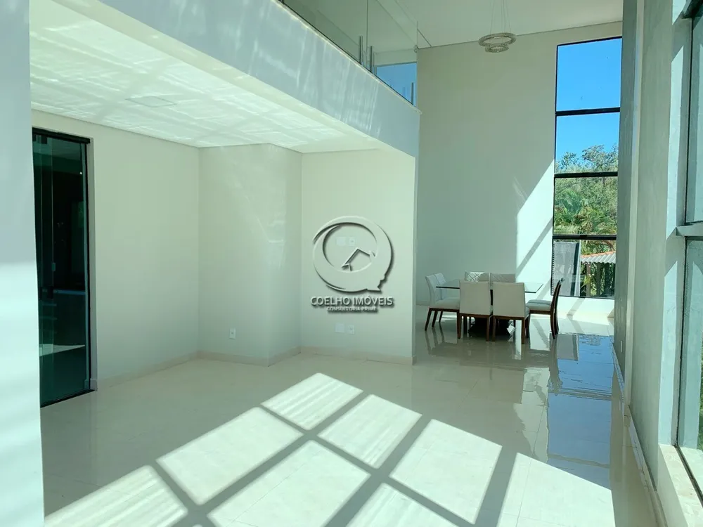 Casa, 3 quartos, 268 m² - Foto 1