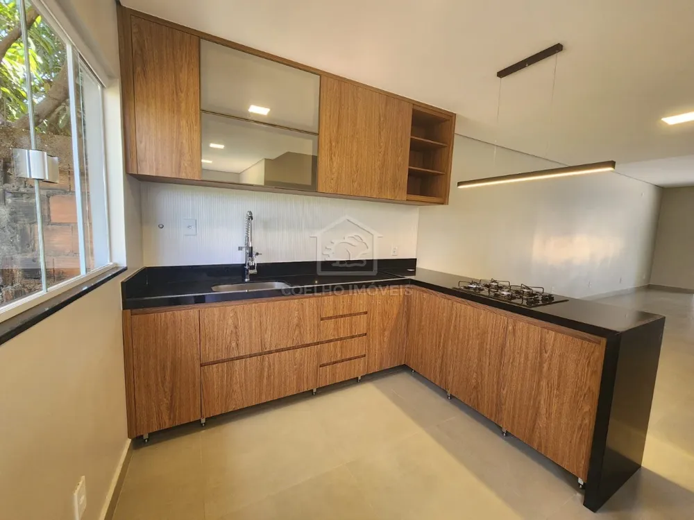 Casa, 4 quartos, 300 m² - Foto 9