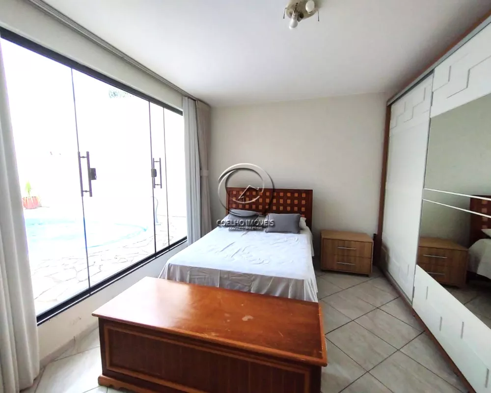 Casa, 3 quartos, 270 m² - Foto 2