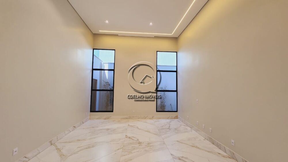 Casa à venda com 3 quartos, 304m² - Foto 8