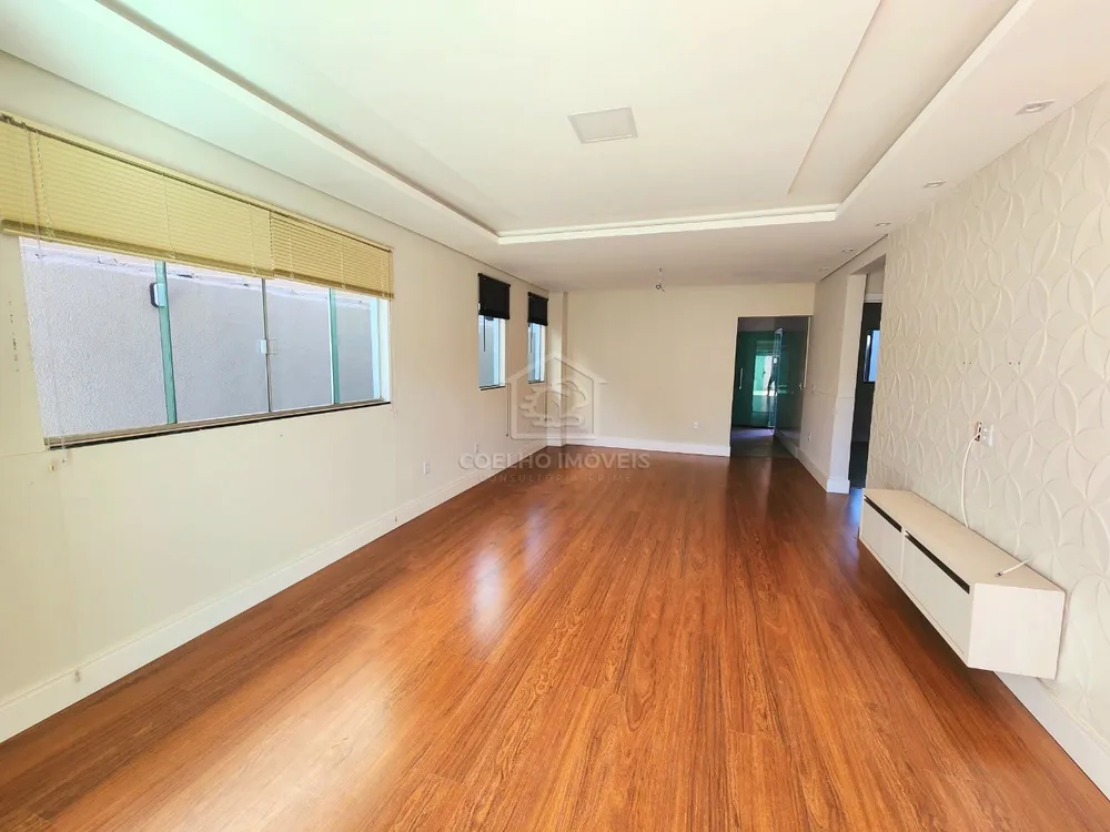 Casa, 4 quartos, 200 m² - Foto 2