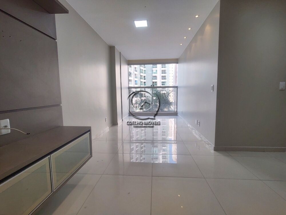 Apartamento para alugar com 3 quartos, 93m² - Foto 1