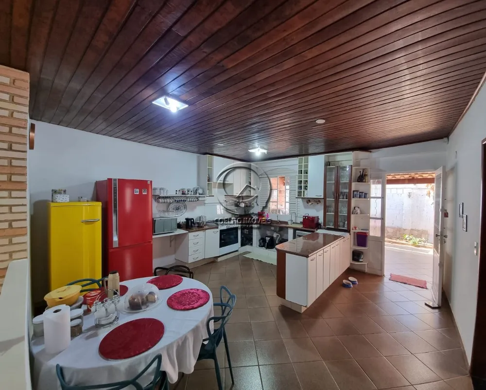 Casa, 3 quartos, 250 m² - Foto 13