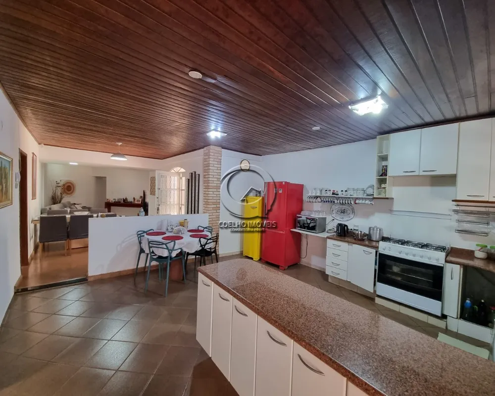Casa, 3 quartos, 250 m² - Foto 11