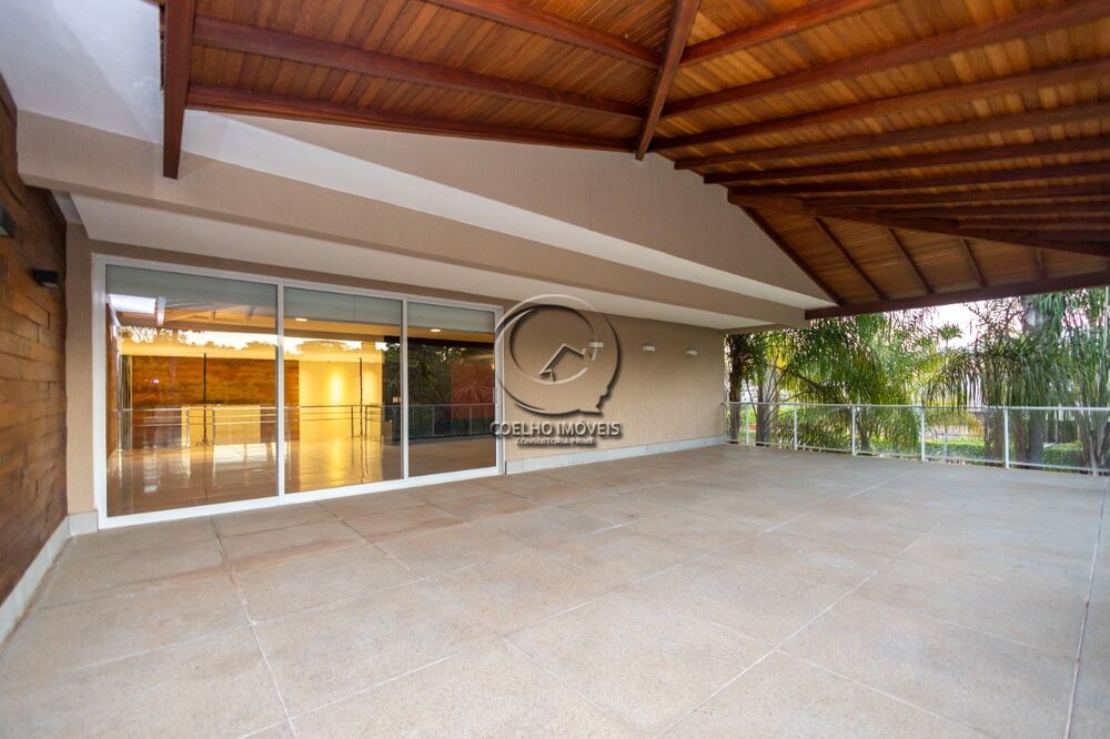 Casa para alugar com 4 quartos, 1300m² - Foto 12