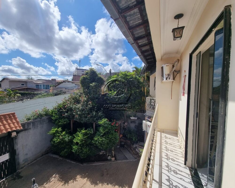 Casa, 5 quartos, 270 m² - Foto 2