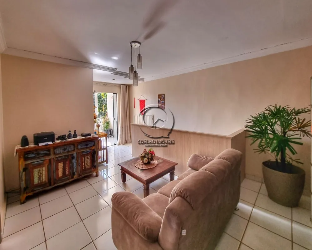 Casa, 5 quartos, 270 m² - Foto 1