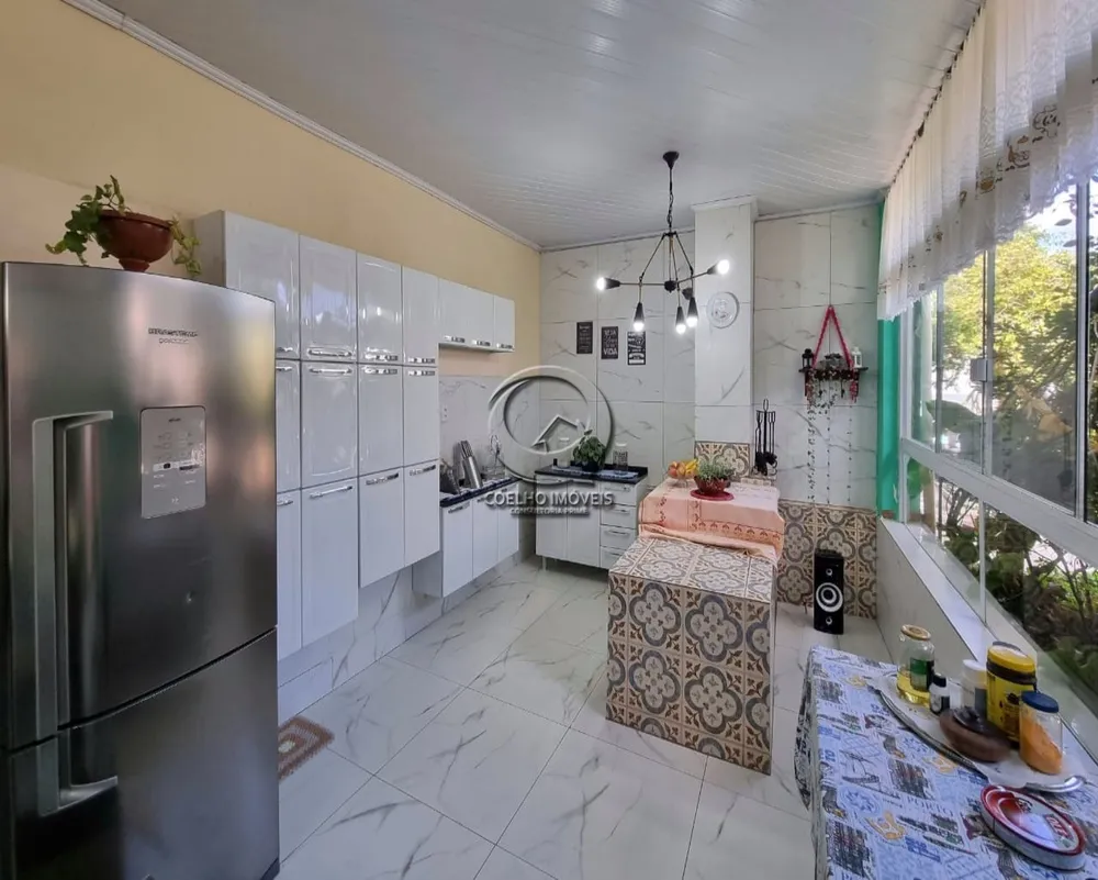 Casa, 5 quartos, 270 m² - Foto 2