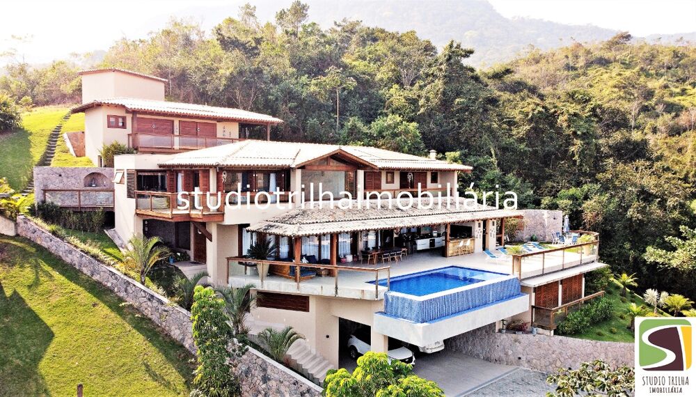 Casa à venda com 9 quartos - Foto 1