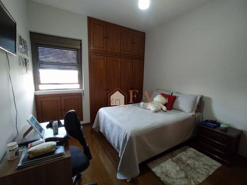 Apartamento à venda com 4 quartos, 240m² - Foto 9