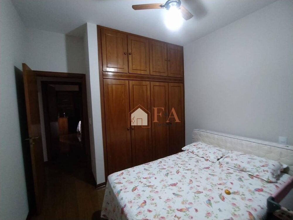 Apartamento à venda com 4 quartos, 240m² - Foto 8