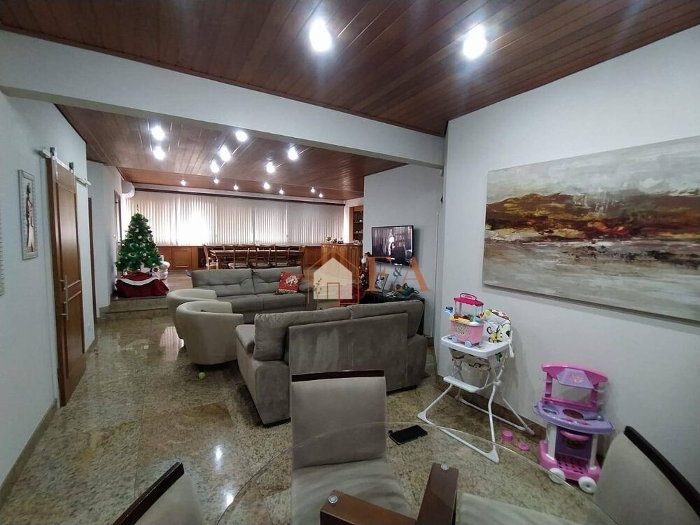 Apartamento à venda com 4 quartos, 240m² - Foto 2