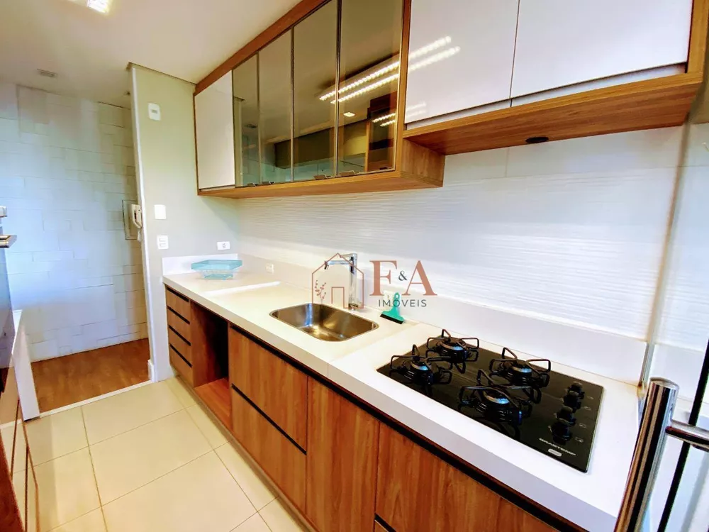 Apartamento à venda com 2 quartos, 79m² - Foto 1