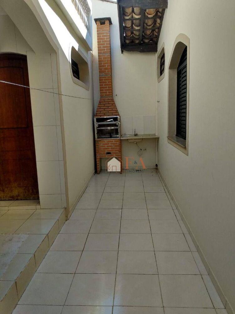 Casa, 3 quartos, 252 m² - Foto 7