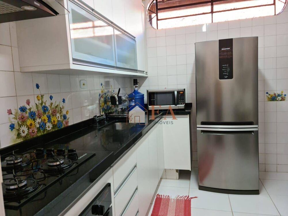 Casa, 3 quartos, 252 m² - Foto 4
