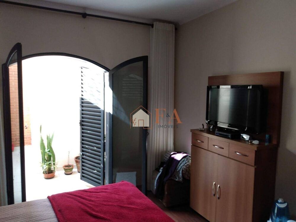 Casa, 3 quartos, 252 m² - Foto 6