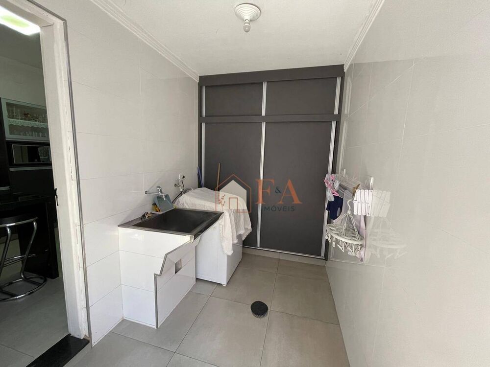 Casa, 3 quartos, 237 m² - Foto 26
