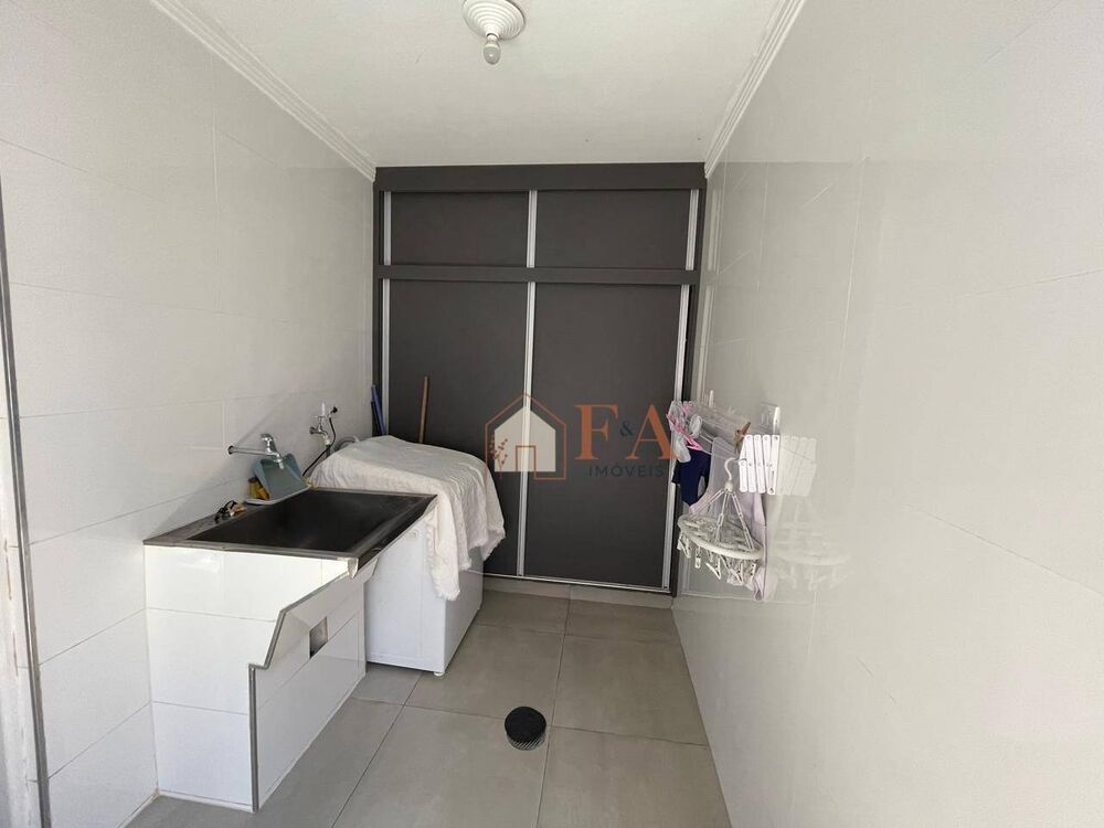 Casa, 3 quartos, 237 m² - Foto 20