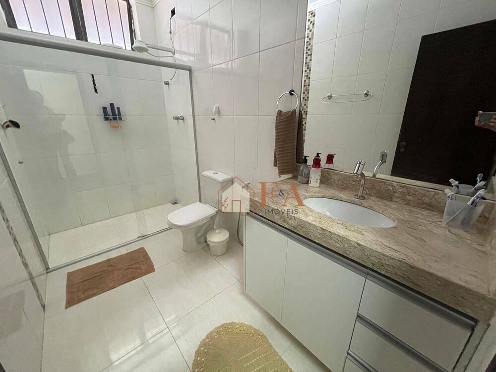 Casa, 3 quartos, 237 m² - Foto 19