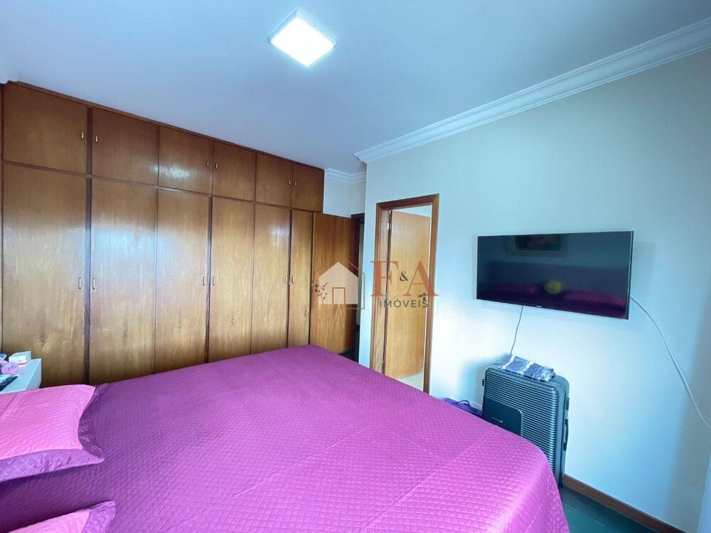 Apartamento à venda com 3 quartos, 142m² - Foto 9