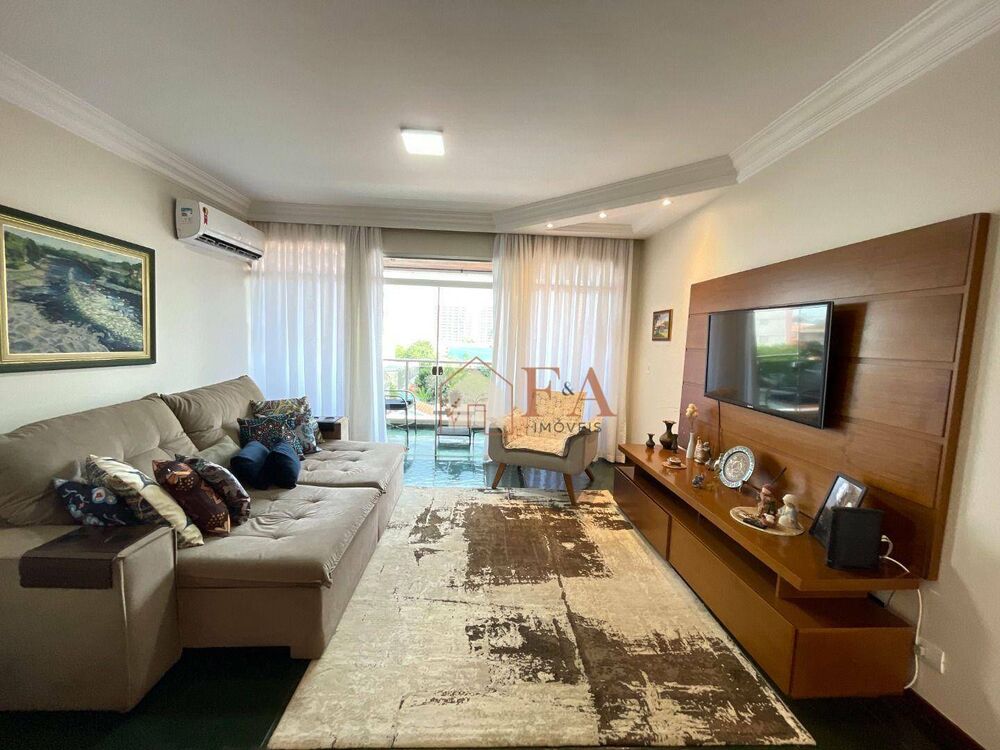 Apartamento à venda com 3 quartos, 142m² - Foto 1