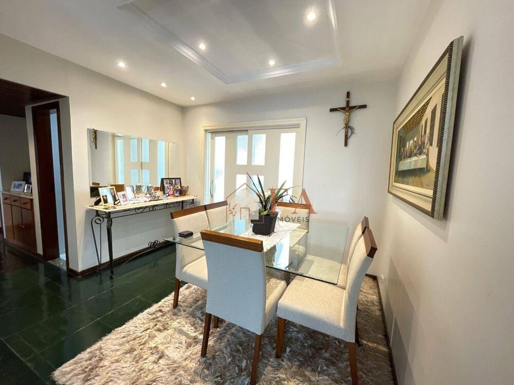Apartamento à venda com 3 quartos, 142m² - Foto 3