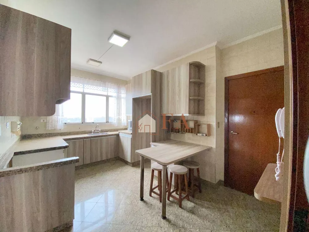 Apartamento, 3 quartos, 142 m² - Foto 3