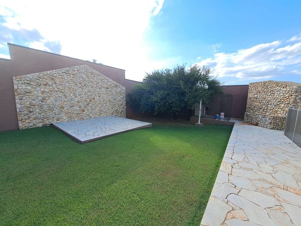 Casa de Condomínio à venda com 3 quartos, 294m² - Foto 4