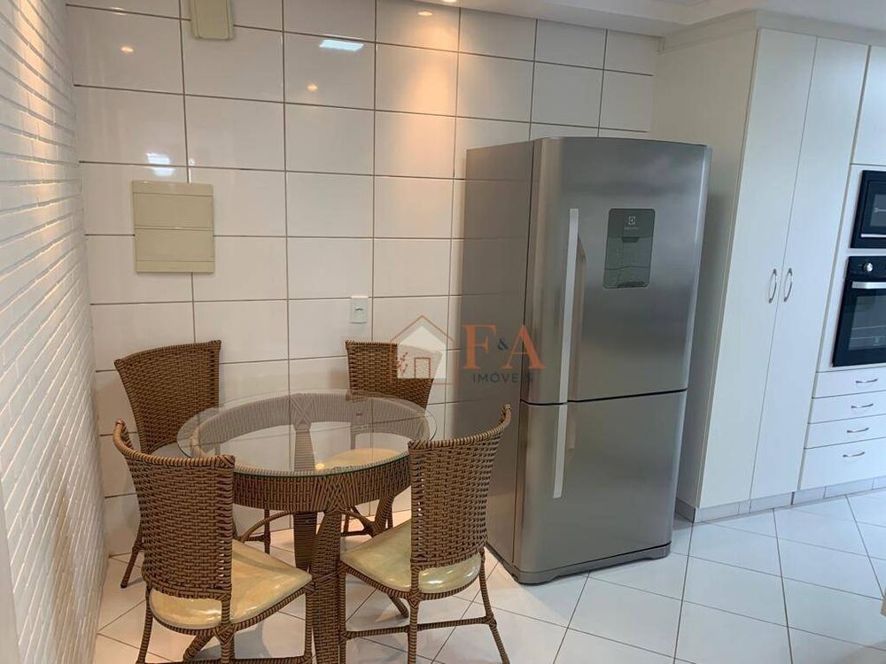Apartamento, 3 quartos, 169 m² - Foto 2