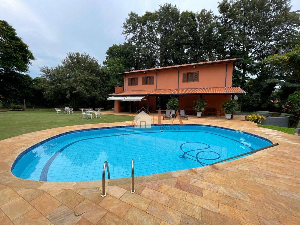 Casa à venda com 4 quartos, 162m² - Foto 1