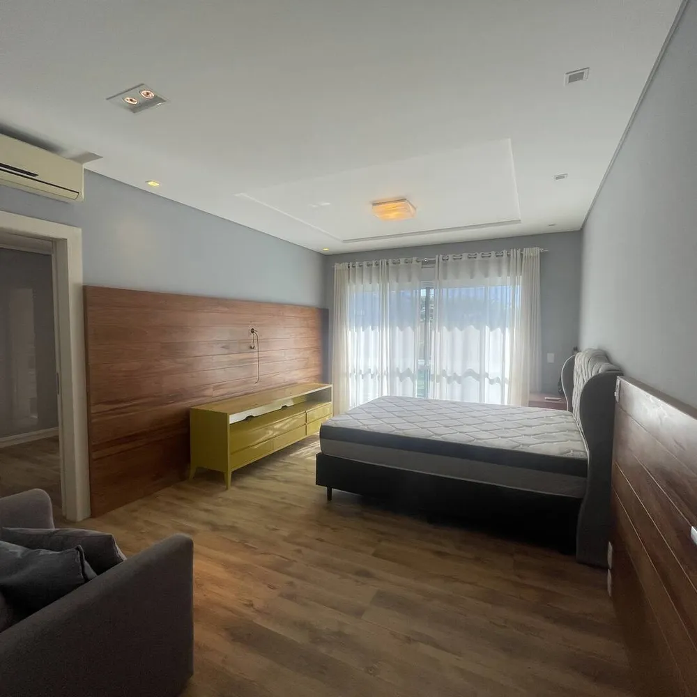 Casa, 5 quartos, 529 m² - Foto 1