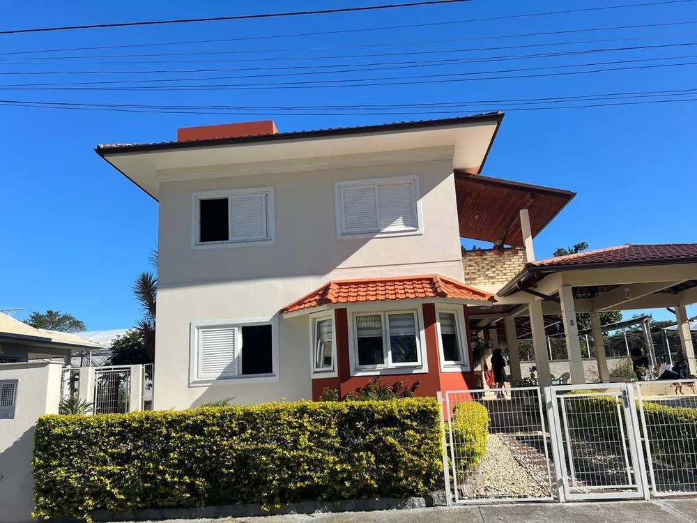 Casa, 4 quartos, 630 m² - Foto 1