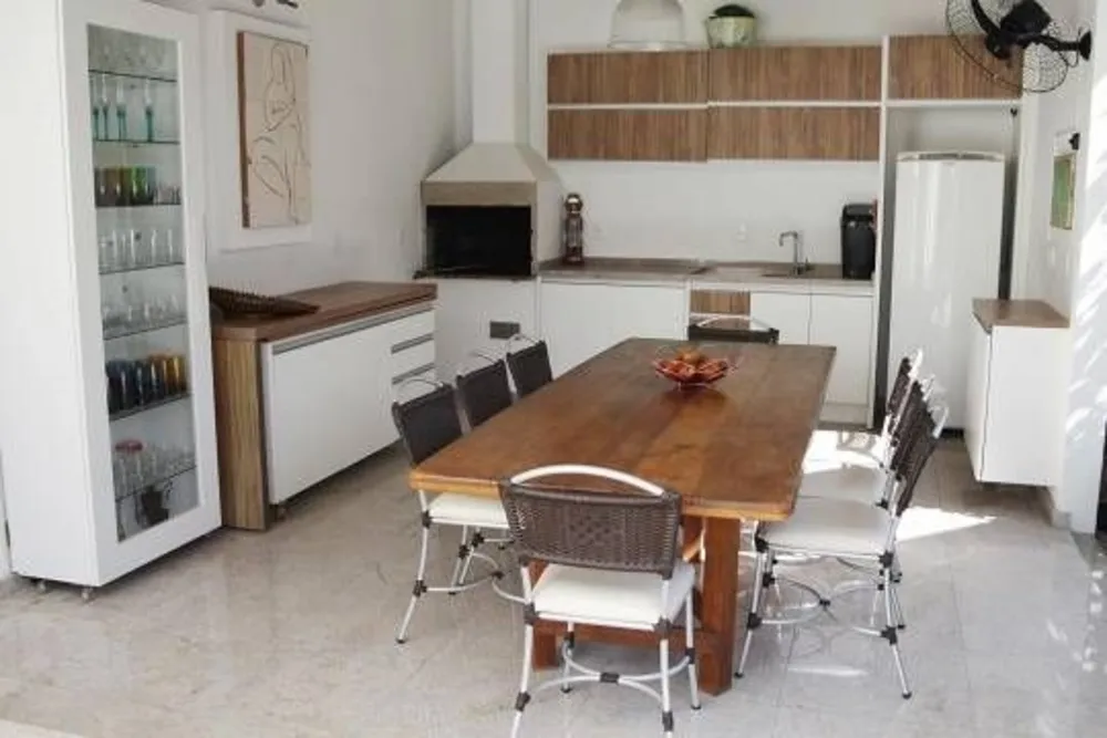 Casa, 5 quartos, 323 m² - Foto 4