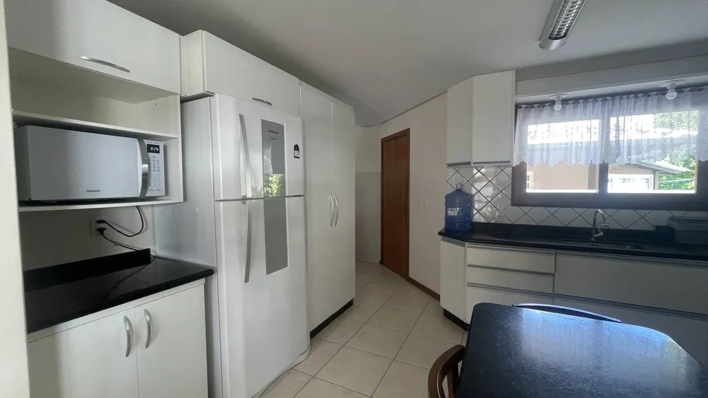 Casa, 4 quartos, 290 m² - Foto 2