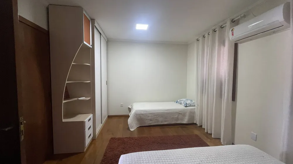 Casa, 4 quartos, 290 m² - Foto 8