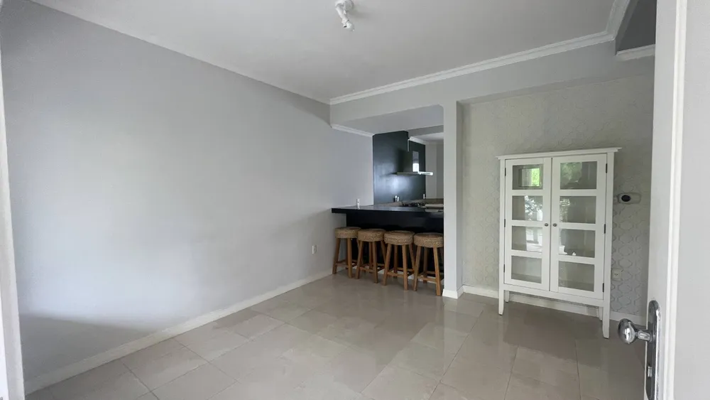 Casa, 3 quartos, 220 m² - Foto 1