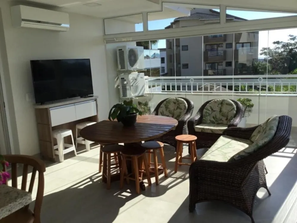 Cobertura, 3 quartos, 250 m² - Foto 2