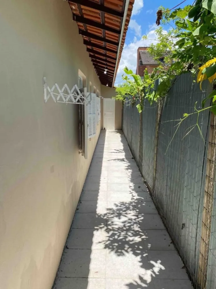 Casa, 4 quartos, 280 m² - Foto 1