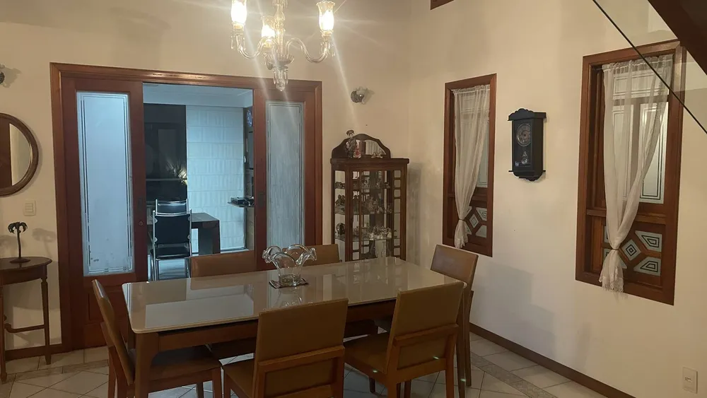 Casa, 6 quartos, 232 m² - Foto 4