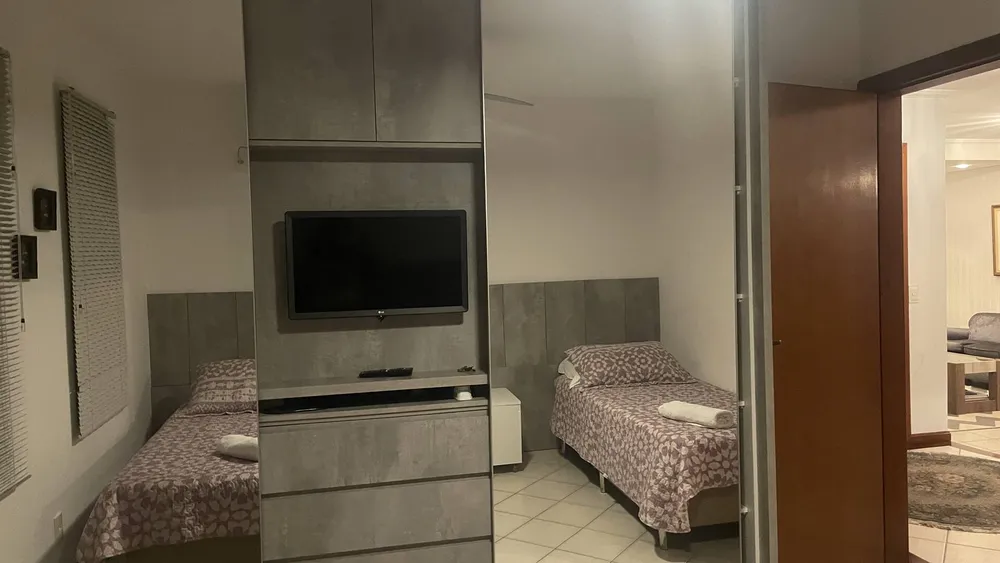 Casa, 6 quartos, 232 m² - Foto 9