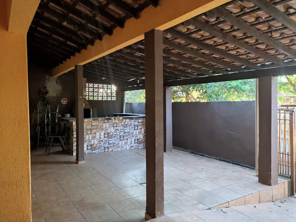 Casa, 3 quartos, 195 m² - Foto 2