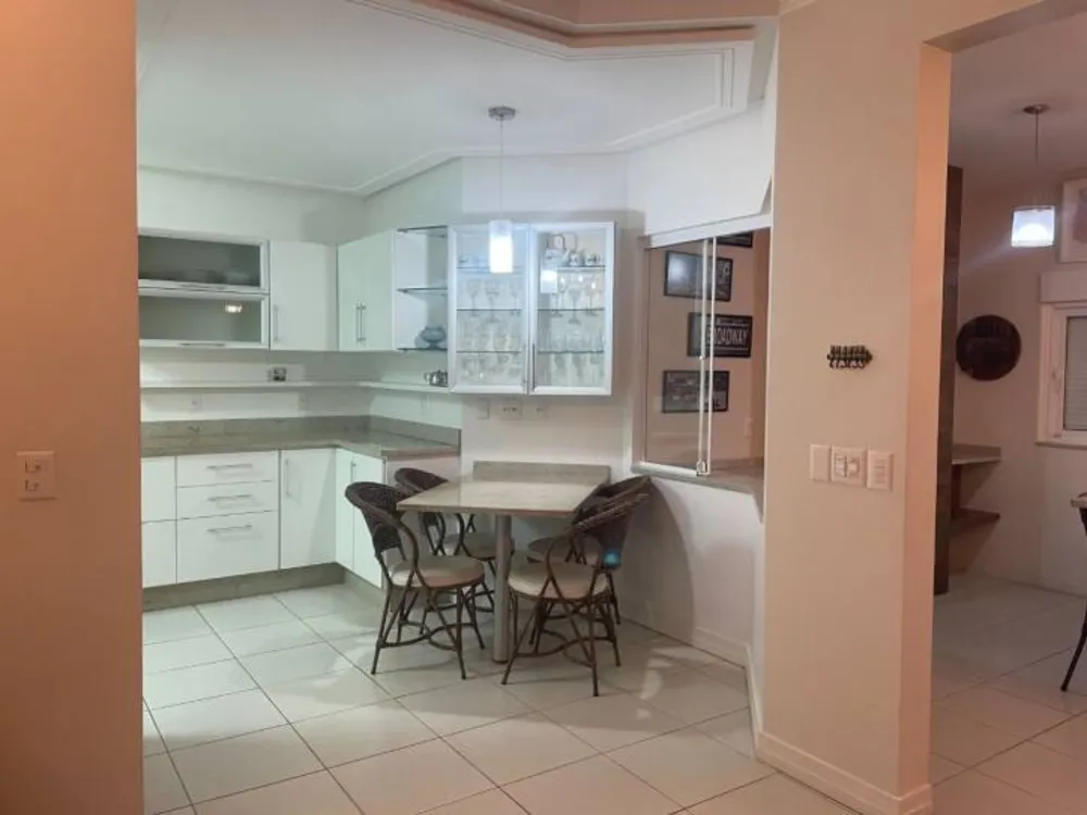 Casa, 4 quartos, 258 m² - Foto 8