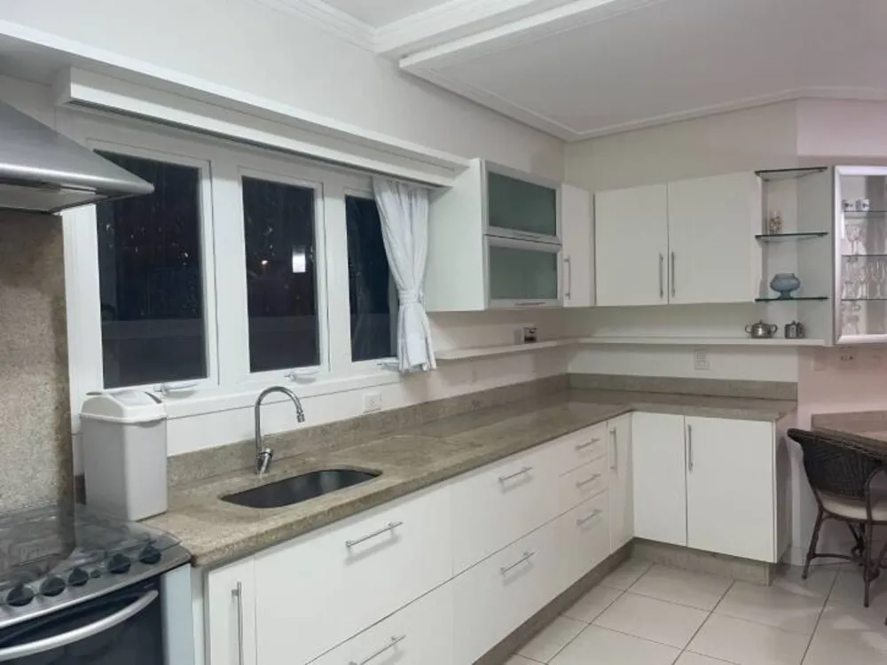 Casa, 4 quartos, 258 m² - Foto 11