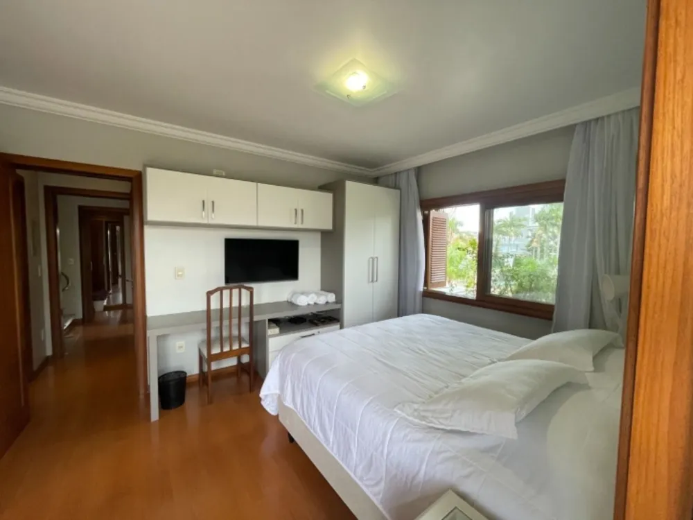 Casa, 6 quartos, 320 m² - Foto 9