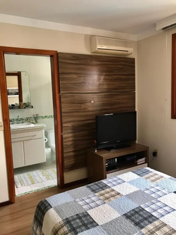 Casa, 4 quartos, 290 m² - Foto 4